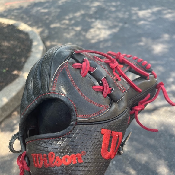 Wilson 1787 - 11 3/4 Inch Infield Glove - Picture 4 of 4